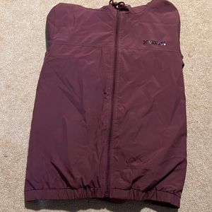 Vans maroon jacket never worn but has no tags